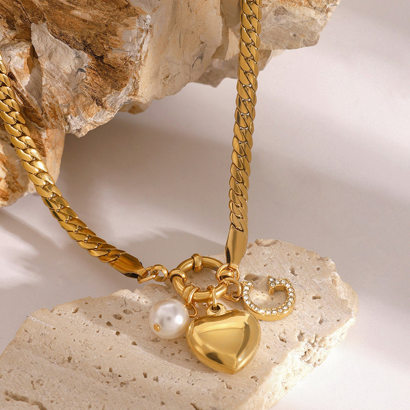 Diamond Heart Pendant Necklace – Letter Clavicle Chain